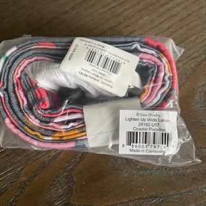 🦩🌺 NWT Lighten Up Wide Lanyard in Coastal Paradise 🌺🦩